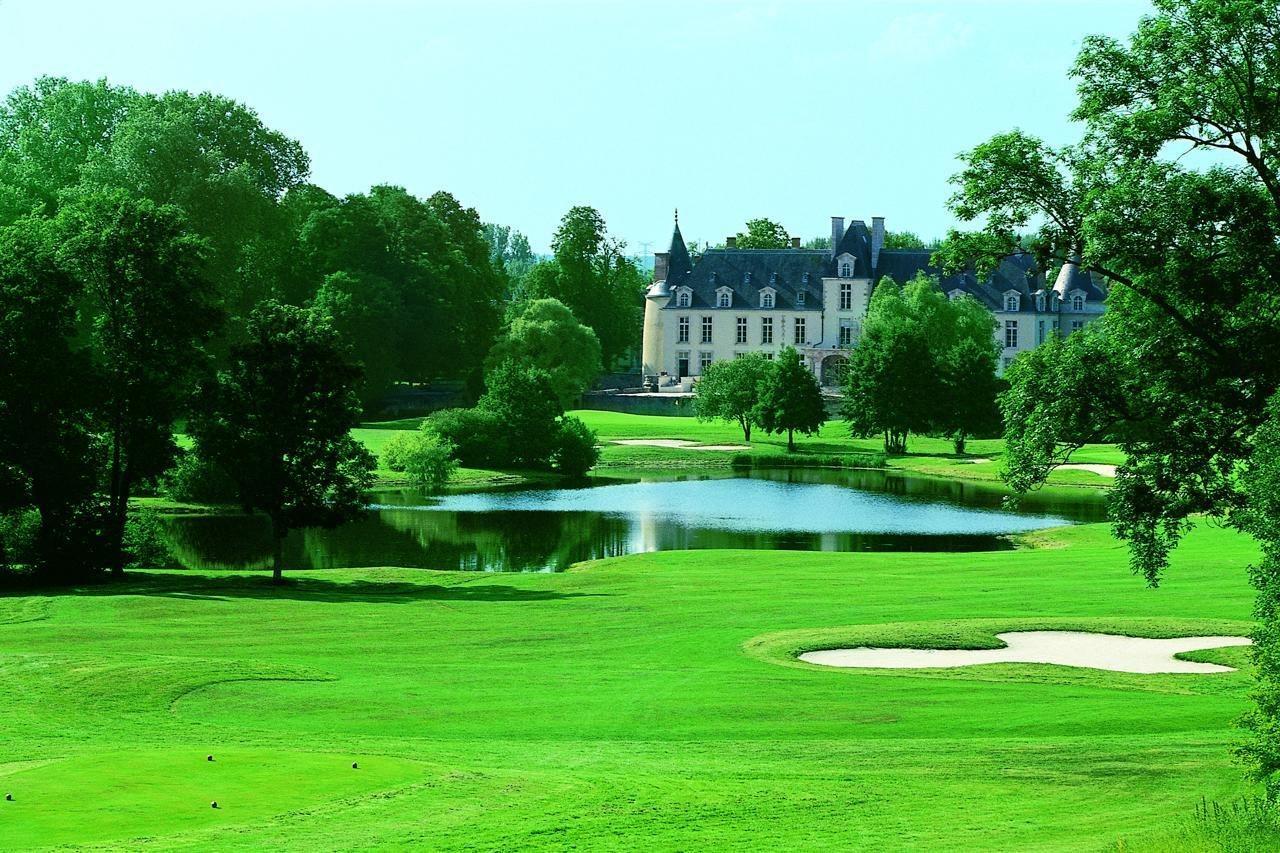 Chateau D'Augerville Golf & Spa Resort Dış mekan fotoğraf