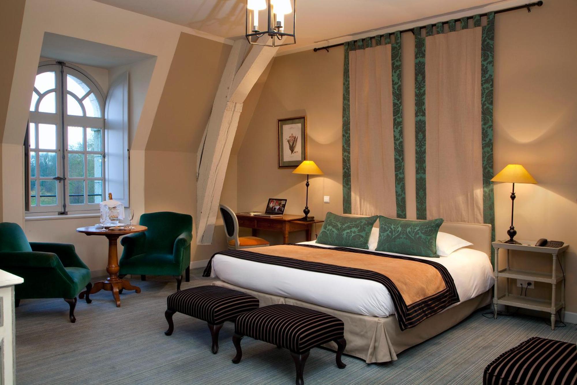 Chateau D'Augerville Golf & Spa Resort Dış mekan fotoğraf