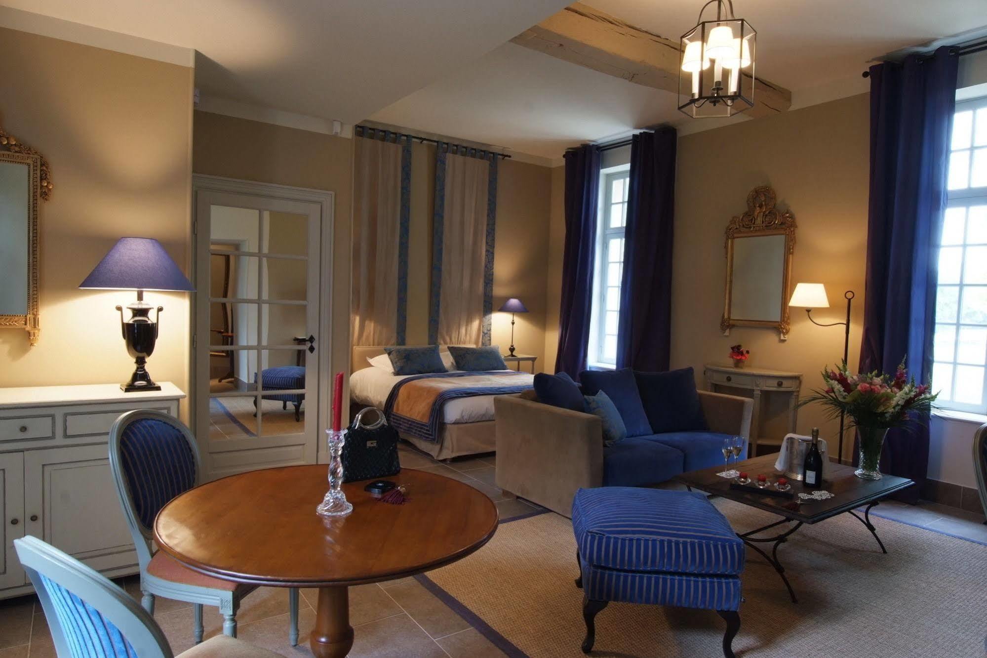 Chateau D'Augerville Golf & Spa Resort Oda fotoğraf